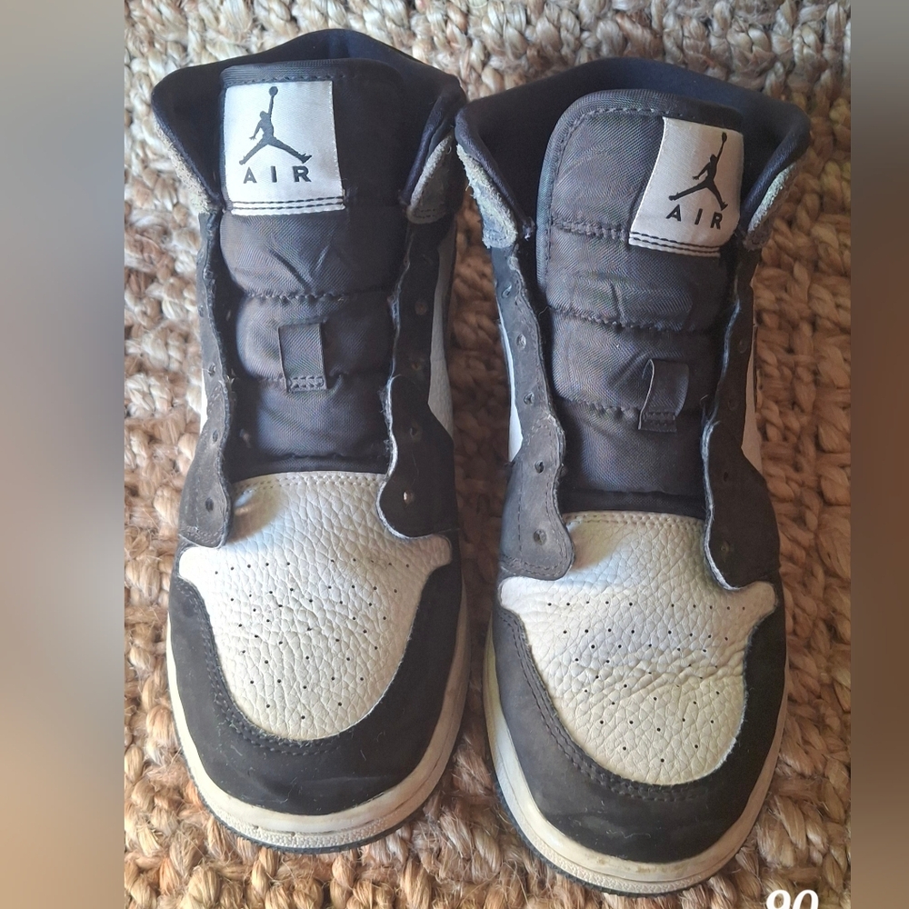 Nike‎ Air Jordan Retro 1 Mid Youth Sz 6 Green Camo Black White Shoes